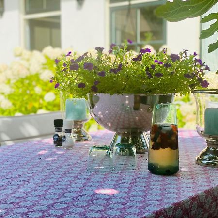 Bed and Breakfast Maison De Sas Ларен Экстерьер фото
